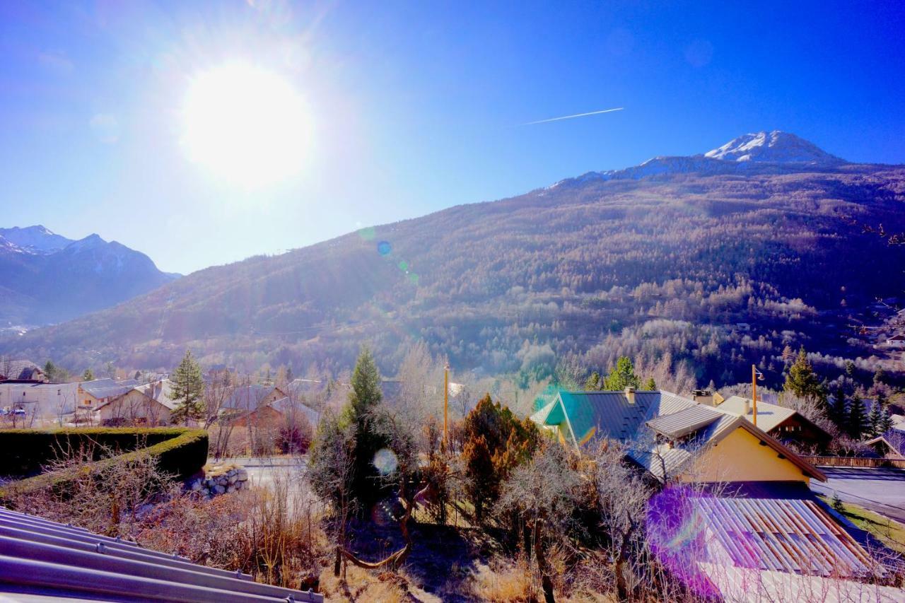 Appartement Duplex Avec Jardin Attenant Briançon Exterior foto